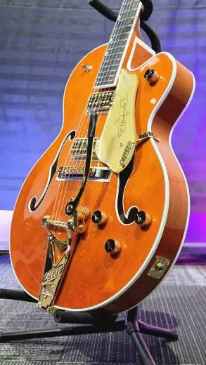 Gretsch Guitars - Guitare � caisse creuse G6120TG Nashville �dition Players avec Bigsby et quincaillerie or - Orange Stain 2