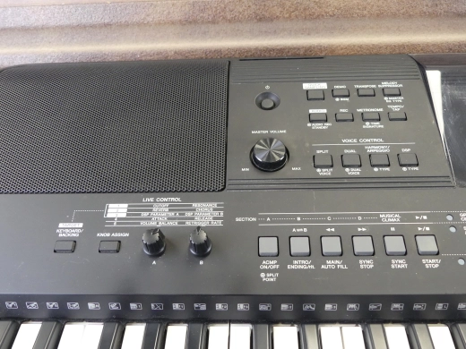 Yamaha - Clavier arrangeur 61 touches 3