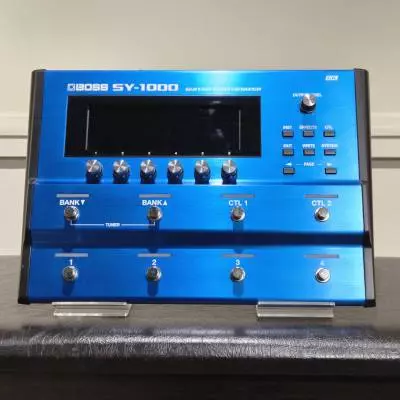 BOSS - Synthtiseur de guitare SY-1000