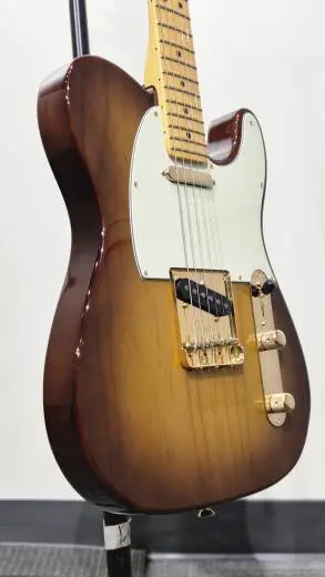 Fender - T�l�caster �dition comm�morative du 75e anniversaire, touche en �rable - 2 couleurs Bourbon Burst 2