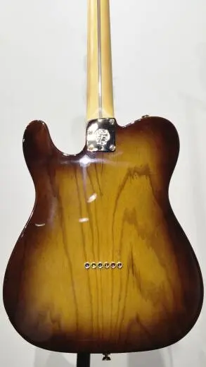 Fender - T�l�caster �dition comm�morative du 75e anniversaire, touche en �rable - 2 couleurs Bourbon Burst 2