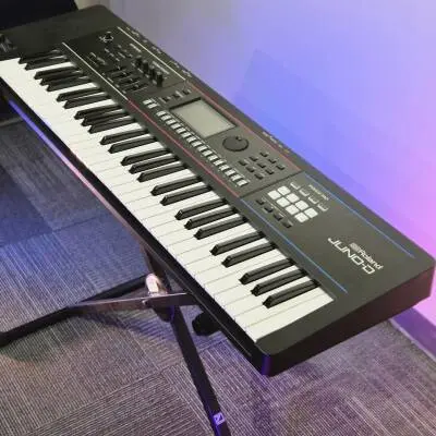 Roland - Synth�tiseur JUNO-D6 � 61 notes 2