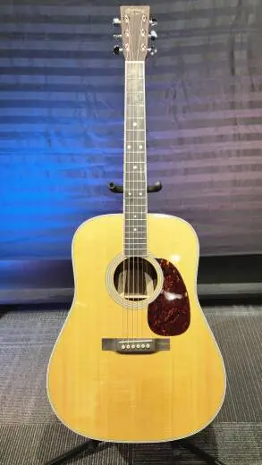 Martin Guitars - 2018 D-35 Guitare acoustique Dreadnought avec �tui