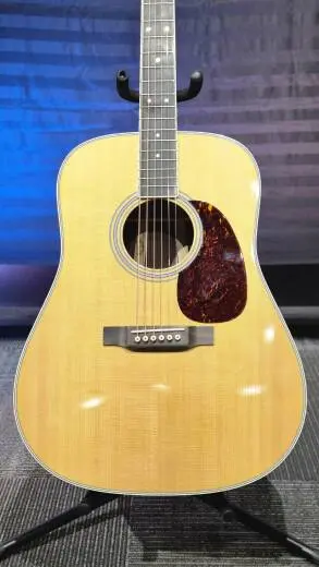 Martin Guitars - 2018 D-35 Guitare acoustique Dreadnought avec �tui 2
