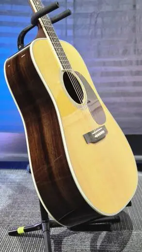 Martin Guitars - 2018 D-35 Guitare acoustique Dreadnought avec �tui 2