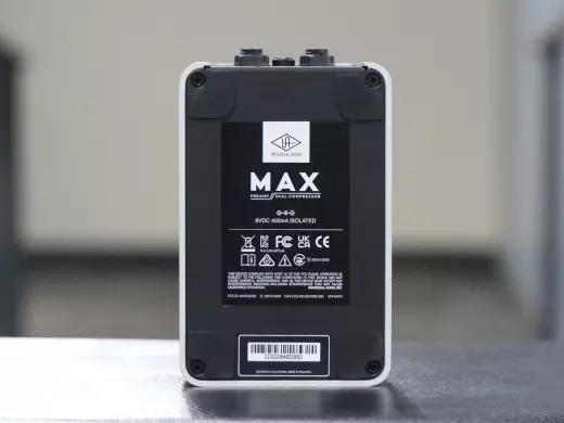 Universal Audio - Pdale de pramplification et compression double Max 2