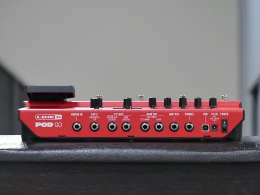 Line 6 - Processeur multieffet POD Go (finition rouge en srie limite) 4