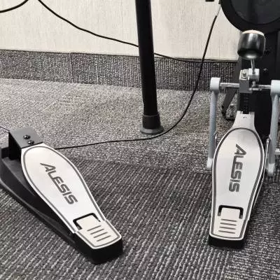 Alesis - Kit de batterie lectronique 8 pices avec peaux en maille 2