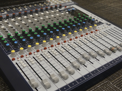 Soundcraft - Mlangeur analogique 16 canaux avec effets Lexicon et USB 3