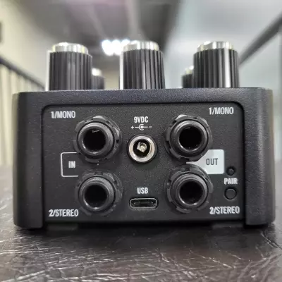 Universal Audio - Pédale d’écho stéréo Starlight 4