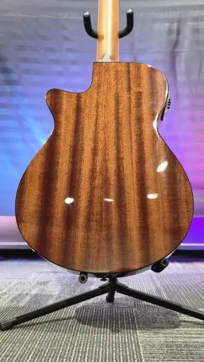 Ibanez - Basse acoustique/�lectrique AEG24E (fini Black High Gloss) 2