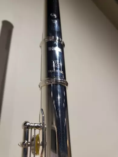 Yamaha Band - Flûte en argent sterling YFL472H, sol décalé , patte de si, mi fendu 2