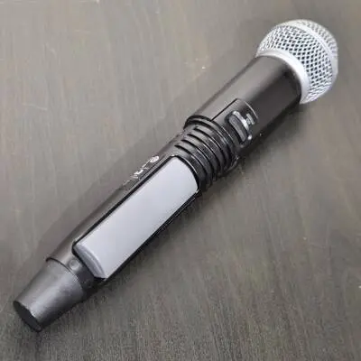 Shure - Syst�me GLXD24+ avec microphone SM58 pour la voix 2