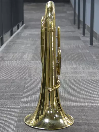 BESSON 700 Tuba baryton avec tui 2