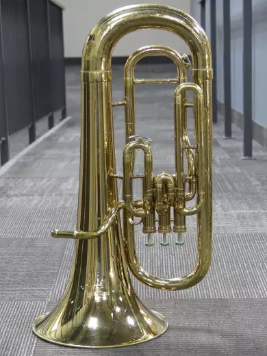 BESSON 700 Tuba baryton avec tui 3