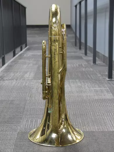 BESSON 700 Tuba baryton avec tui 5