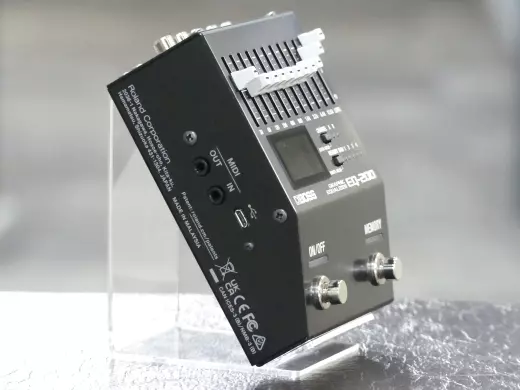 BOSS - Egalisateur graphique EQ-200 2