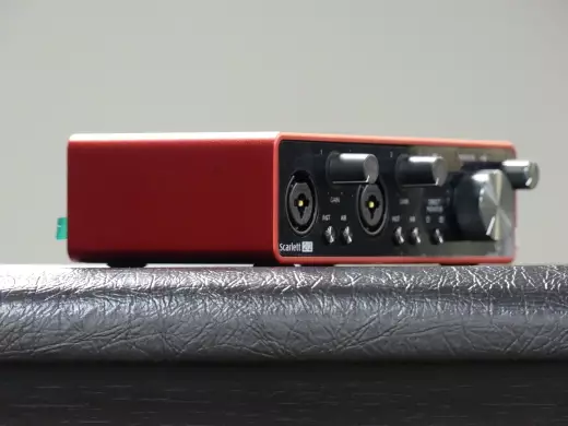 Focusrite - Interface audio USB 2.0 Scarlett 2i2 de 3e gnration 5