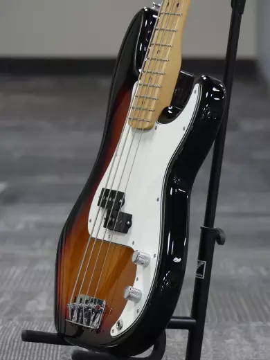 Fender - Player Precision Bass érable - 3 Tones Sunburst 2