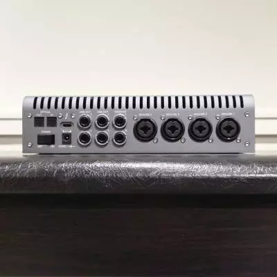 Universal Audio - Interface audio Thunderbolt 3 Apollo x4 12 x 18 de la série Heritage avec traitement QUAD Core UAD-2 2