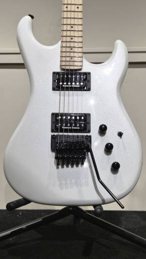 Kramer Pacer Vintage Original Pearl White | Long & McQuade