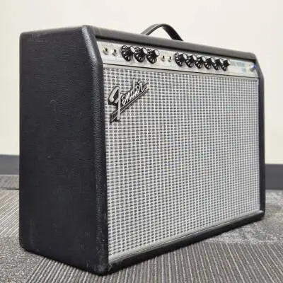 Fender - Ampli de guitare Custom Deluxe Reverb '68 2