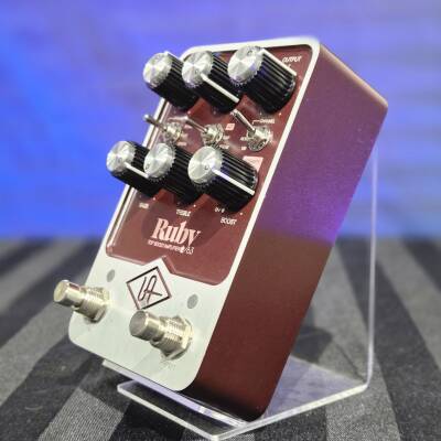 Universal Audio - Pédale D'amplification UAFX Top Boost Ruby '63