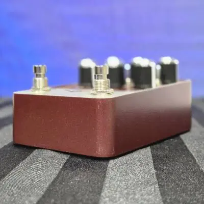 Universal Audio - P�dale d�amplification UAFX Top Boost Ruby �63 2