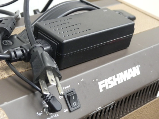 Fishman - Amplificateur Loudbox Mini Charge 8