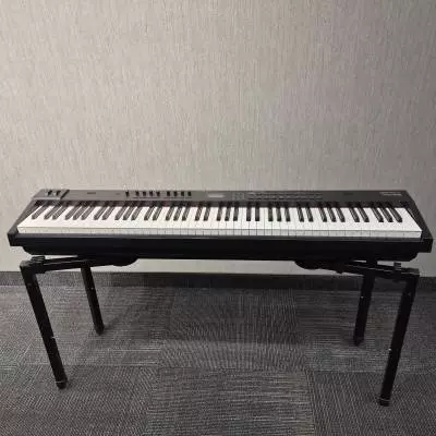 Roland - Piano de scne RD-88