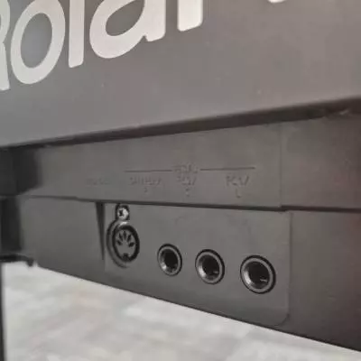 Roland - Piano de scne RD-88 2