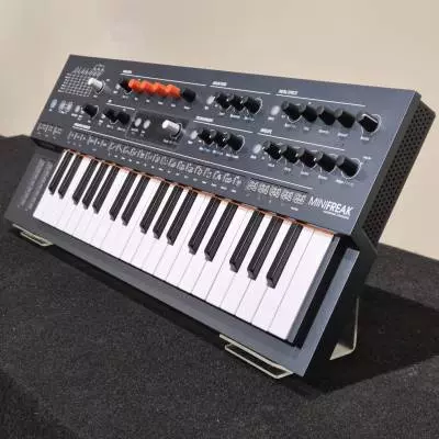 Arturia - Synthtiseur hybride polyphonique MiniFreak  37 notes avec sensibilit dexpression 2