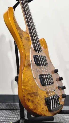 Sterling by Music Man - Basse StingRay Ray35HH � 5 cordes (fini Amber) 2