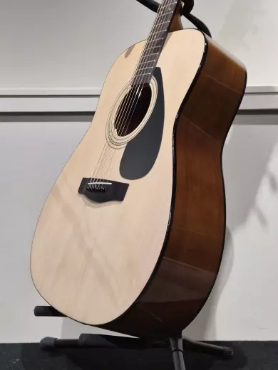 Yamaha - Ensemble guitare Folk F310P 2