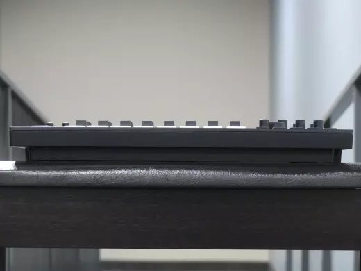 Roland - Groovebox à 8 canaux MC-707 5