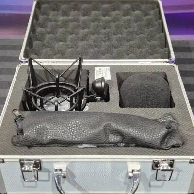 ART Pro Audio - Microphone dynamique � grand diaphragme avec montage antichocs D7 2