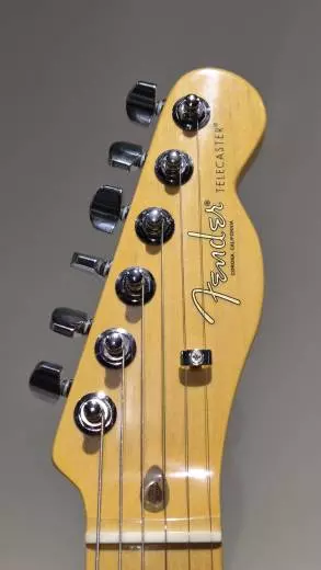 Fender - Guitare Telecaster American Professional II, touche en rable - Noir 2