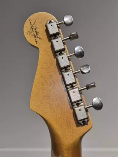 Fender - Guitare '57 Stratocaster Relic - Aged White Blonde 2