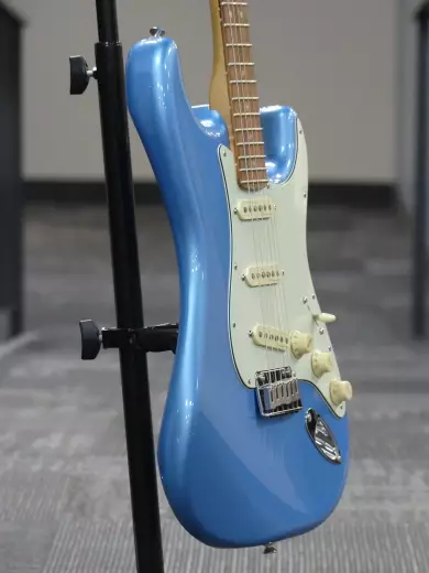 Fender - Guitare Stratocaster Player Plus, touche en Pau Ferro - Opal Spark 3