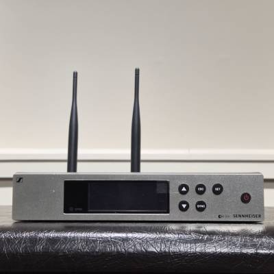Store Special Product - Sennheiser - Ensemble EW 100 G4-ME2-A avec micro-cravate sans fil (516-558 MHz)