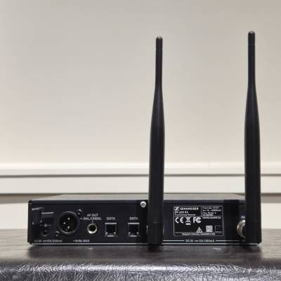 Store Special Product - Sennheiser - Ensemble EW 100 G4-ME2-A avec micro-cravate sans fil (516-558 MHz)