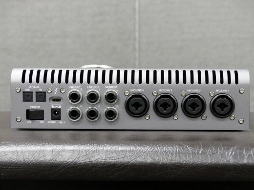 Universal Audio - Interface audio Apollo x4 Thunderbolt 3 avec traitement de base UAD-2 QUAD 2