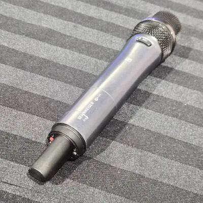 Sennheiser - Syst�me de microphone sans fil pour chant et instrument 2