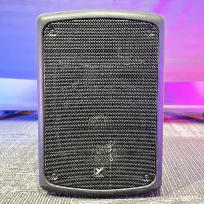 Yorkville Sound - S�rie Coliseum - Enceinte amplifi�e compacte - Woofer 8 pouces - 100 watts