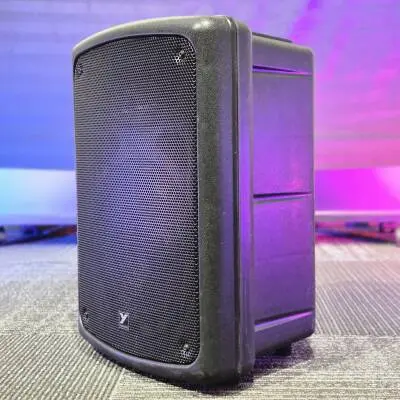 Yorkville Sound - S�rie Coliseum - Enceinte amplifi�e compacte - Woofer 8 pouces - 100 watts 2