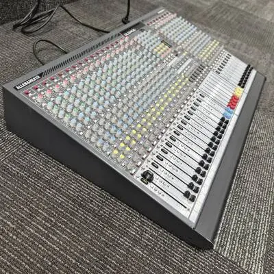 Allen & Heath - Console � 24 canaux 2