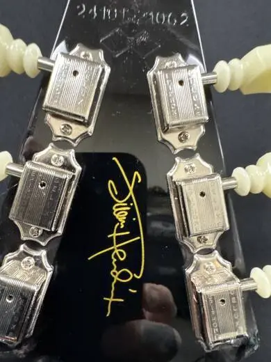 Epiphone - Jimi Hendrix Flying V 2