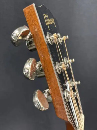 Gibson - J-45 Studio - Walnut Natural 2