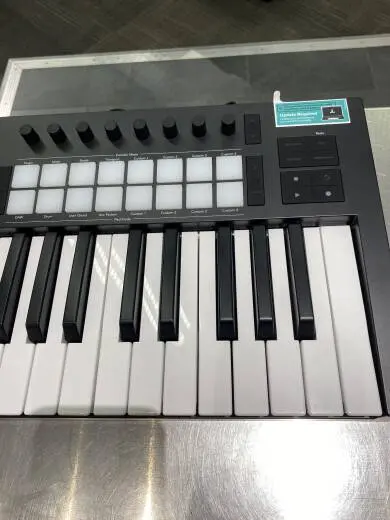 Novation - LAUNCHKEY25 MK4 2