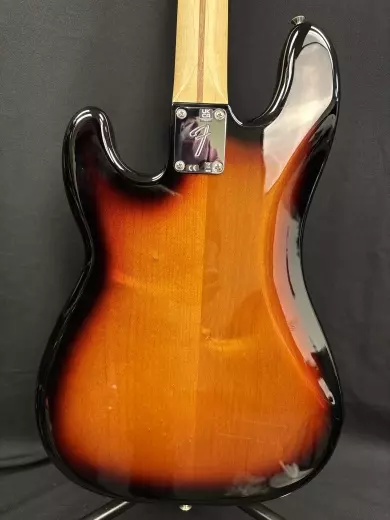 Fender - Player P-Bass 3-Tone Sunburst 2